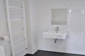 Shower - Bungalow in Callantsoog near Sandy Beaches (Callantsoog)