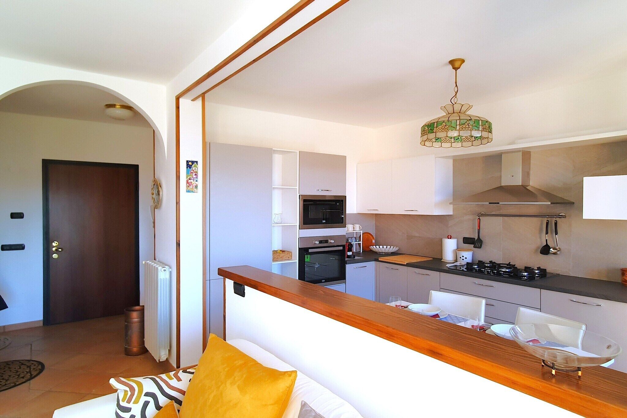 Réfrigérateur, four, plaque de cuisson, lave-vaisselle