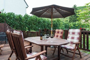 Ferienhaus am Sonnenberg | Terraza o patio