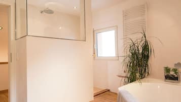 Ferienhaus am Sonnenberg | Bathroom
