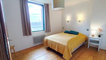 3 Schlafzimmer, Bügeleisen/Bügelbrett, WLAN, Bettwäsche