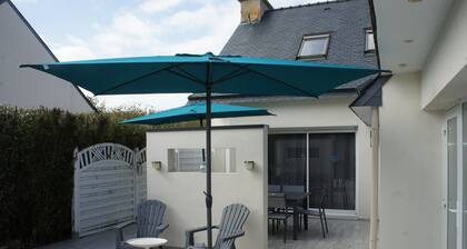 Villa **** en bord de mer en Bretagne Sud avec piscine intérieure privée