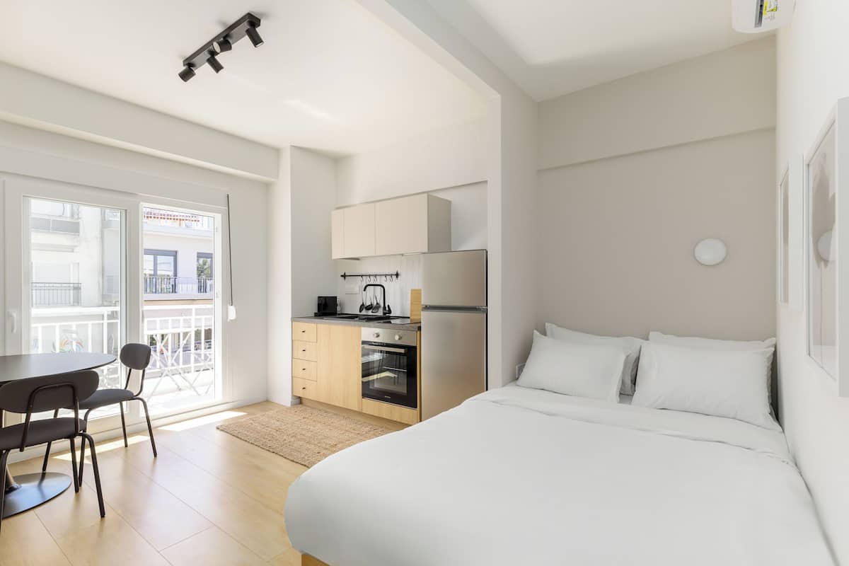 Studio, Balcony, City View | 1 bilik tidur, dihias secara berasingan
