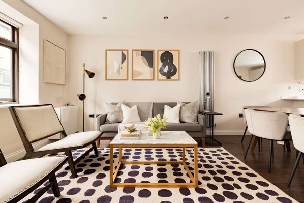 Apartment (2 Bedrooms) | Living area - The Belsize Park Escape - Modern 2bdr Apartment (London)