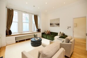 Hus (5 Bedrooms) | Eksteriør