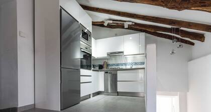 Rambla Retreats apt Azul with pool, hot tub & amazing views in Rambla de Oria