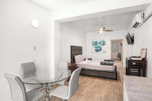 1 bedroom, desk, iron/ironing board, free WiFi