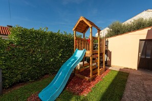 Children’s area - Villa with private pool, sea view and BBQ area, Buje-Istria (Buje)