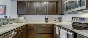 Pet Friendly Townhome Near Parks