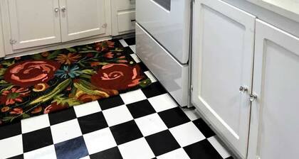 The Rose Summary:<br>Wel