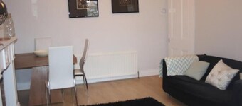 two bed flat in trendy Jesmond