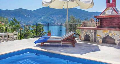 Villa Elena Glysteri