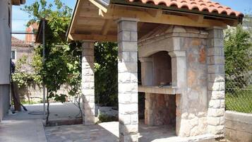 Enceinte de lâhĂ©bergement