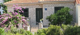 Stone House Jadranka - Three bedroom house with terrace