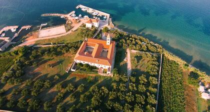 Stone House Jadranka - with terrace