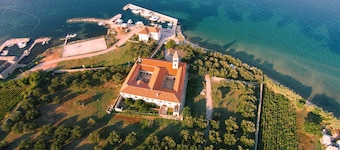 Stone House Jadranka - with terrace