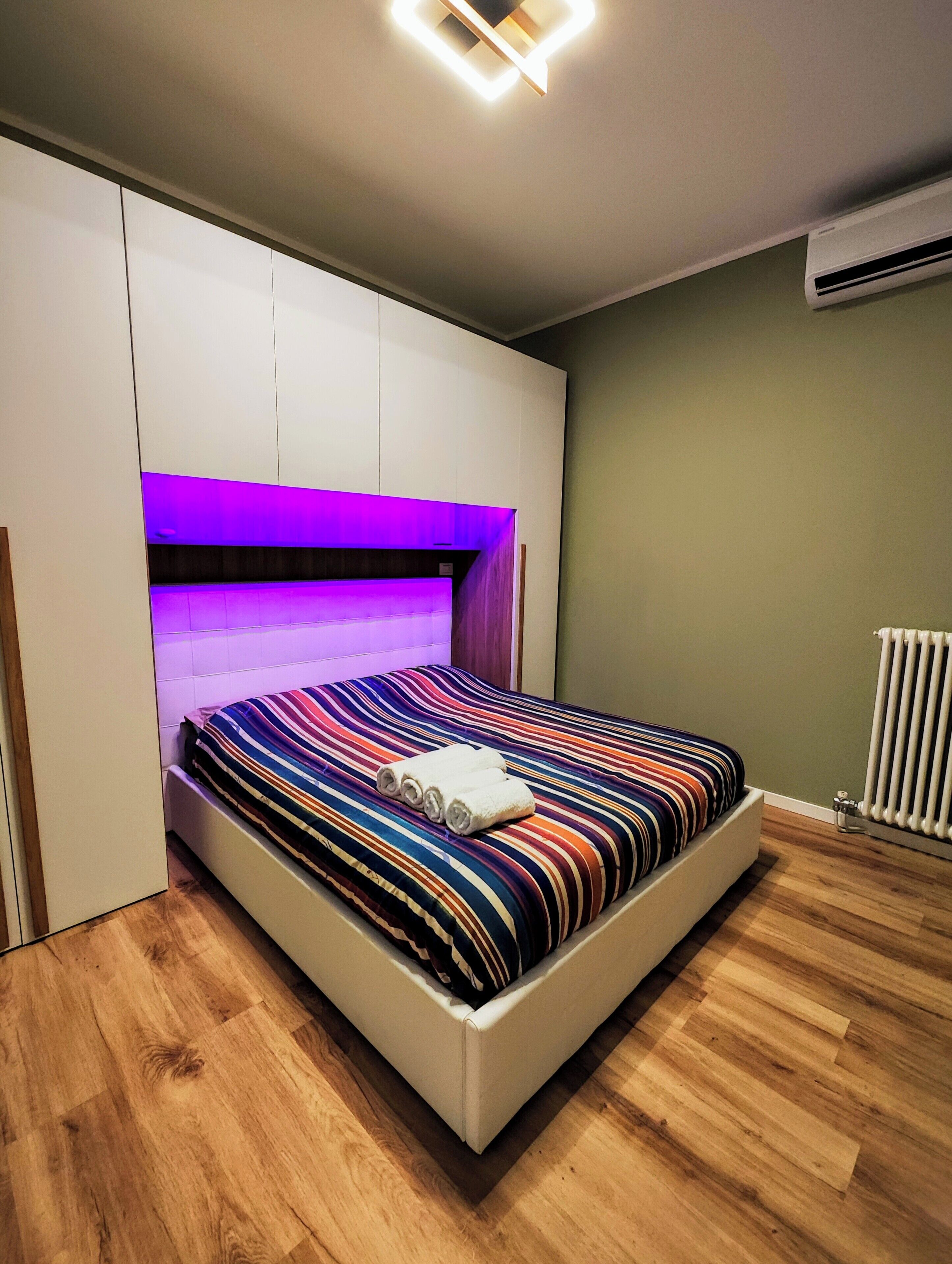 3 Schlafzimmer, Reisekinderbett, kostenloses WLAN, Bettwäsche
