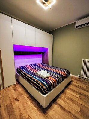 3 Schlafzimmer, Reisekinderbett, kostenloses WLAN, Bettwäsche