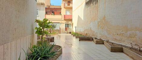 Entrée de l’hébergement