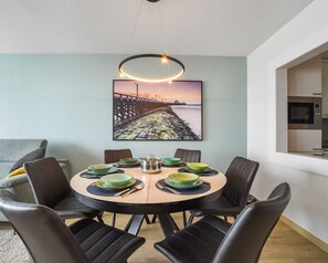 Apartment | Dining