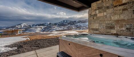 Bain à remous extérieur