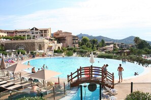 Pool - Frisch renoviertes Apartment in traumhafter Lage (Saint-Raphaël)
