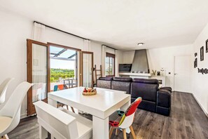 Villa (3 Bedrooms) | Interior
