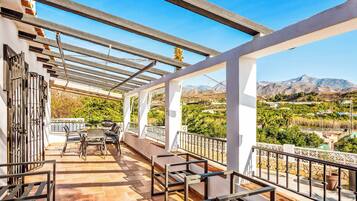 Villa (3 Bedrooms) | Exterior