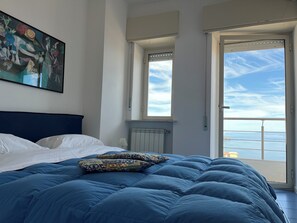 2 makuuhuonetta, silitysrauta/-lauta, Wi-Fi, vuodevaatteet