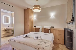 Huoneisto | Silitysrauta/-lauta, vuodevaatteet