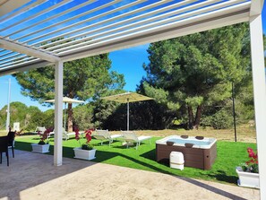Outdoor spa tub - Dimora Dimare Villa immersa nel verde a due passi dal mare (Sorso)
