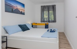 1 bedroom, travel crib, free WiFi, bed sheets