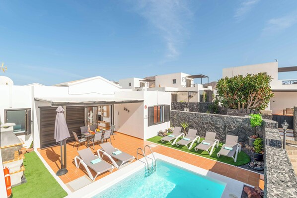 Villa (3 Bedrooms) | Exterior