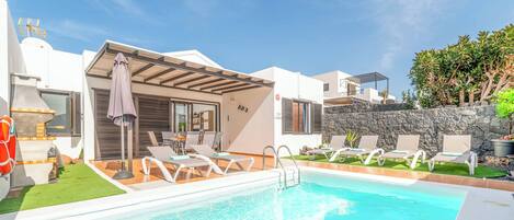 Villa (3 Bedrooms) | Exterior