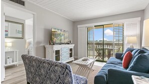 Unclassified image, 3 of 41, button