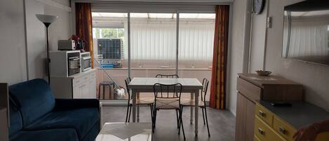 リビング エリア