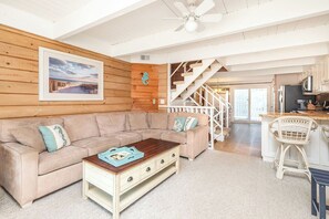 Smart TV - Beach-Style 4 Bedroom Townhouse with Free WiFi, an Outdoor Pool, and Sand for kids to play in located just steps from the beach in midtown! (OCEAN CITY)