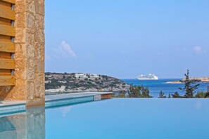 Villa | 3 bedrooms, Internet