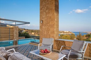 Villa | 3 bedrooms, Internet