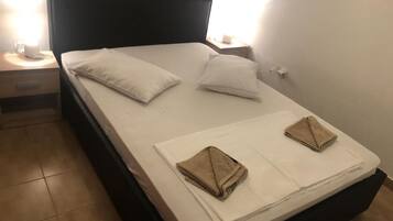 Apartment (One Bedroom Apartment with Terarce 8) | 8 bedrooms, cribs/infant beds, free WiFi