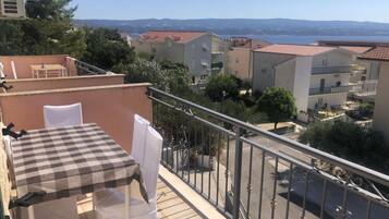 Apartment (One Bedroom Apartment with Terarce an) | Balcony
