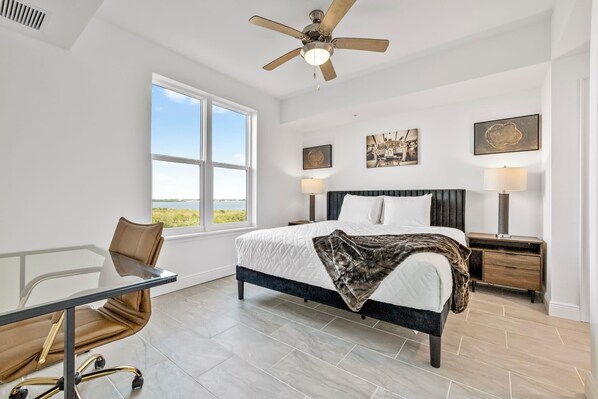 2 bedrooms, desk, iron/ironing board, travel cot