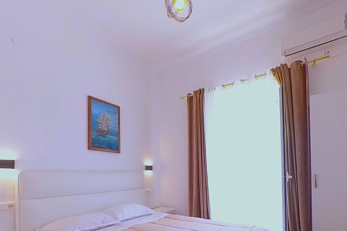 Comfort szoba kétszemélyes ággyal, 1 hálószobával, nemdohányzó, kilátással a tengerre | Hangszigetelés, ingyenes wifi és ágynemű