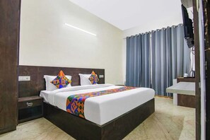 Deluxe Double Room, Garden View