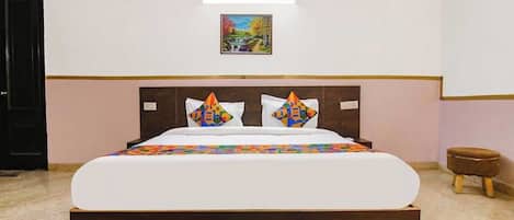 Deluxe Double Room, Garden View