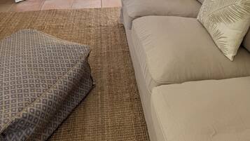 TV connectée, baby-foot, table de tennis de table