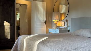 2 slaapkamers, een strijkplank/strijkijzer, reisbedje, wifi