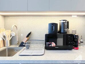 Apartment (0 Bedroom) | Interior - Tranquil Studio Getaway in Dubai's MAG 920 (Dubai)