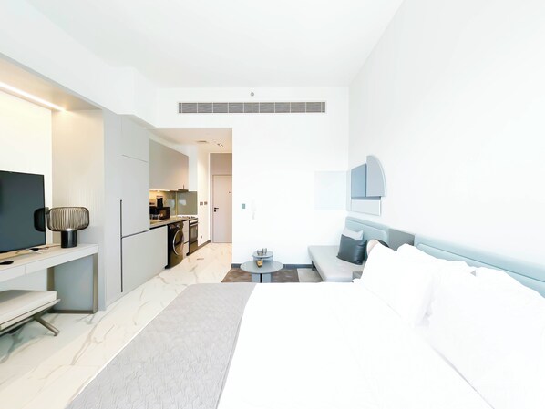 Apartment (0 Bedroom) | Interior - Tranquil Studio Getaway in Dubai's MAG 920 (Dubai)