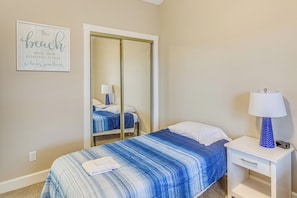 Apartment (2 Bedrooms) | Interior - 2 Mi to Ocean: Myrtle Beach Condo w/ Balcony (Myrtle Beach)